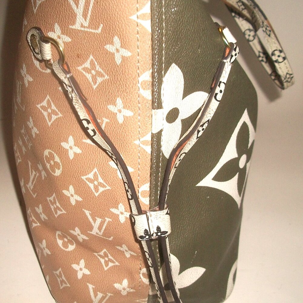 Huge PVC Shoulder Tote in Style of Monogram Shoulder Tote NOT Louis Vuitton - Picture 9 of 11